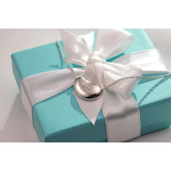 Tiffany & Co. Elsa Peretti Bean Design Pendant Necklace 18mm in Silver 16" Chain - Picture 3 of 9